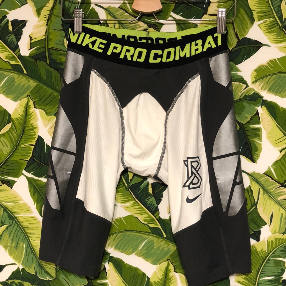 Nike Pro Combat Pro Hyperstrong Baseball Sliders